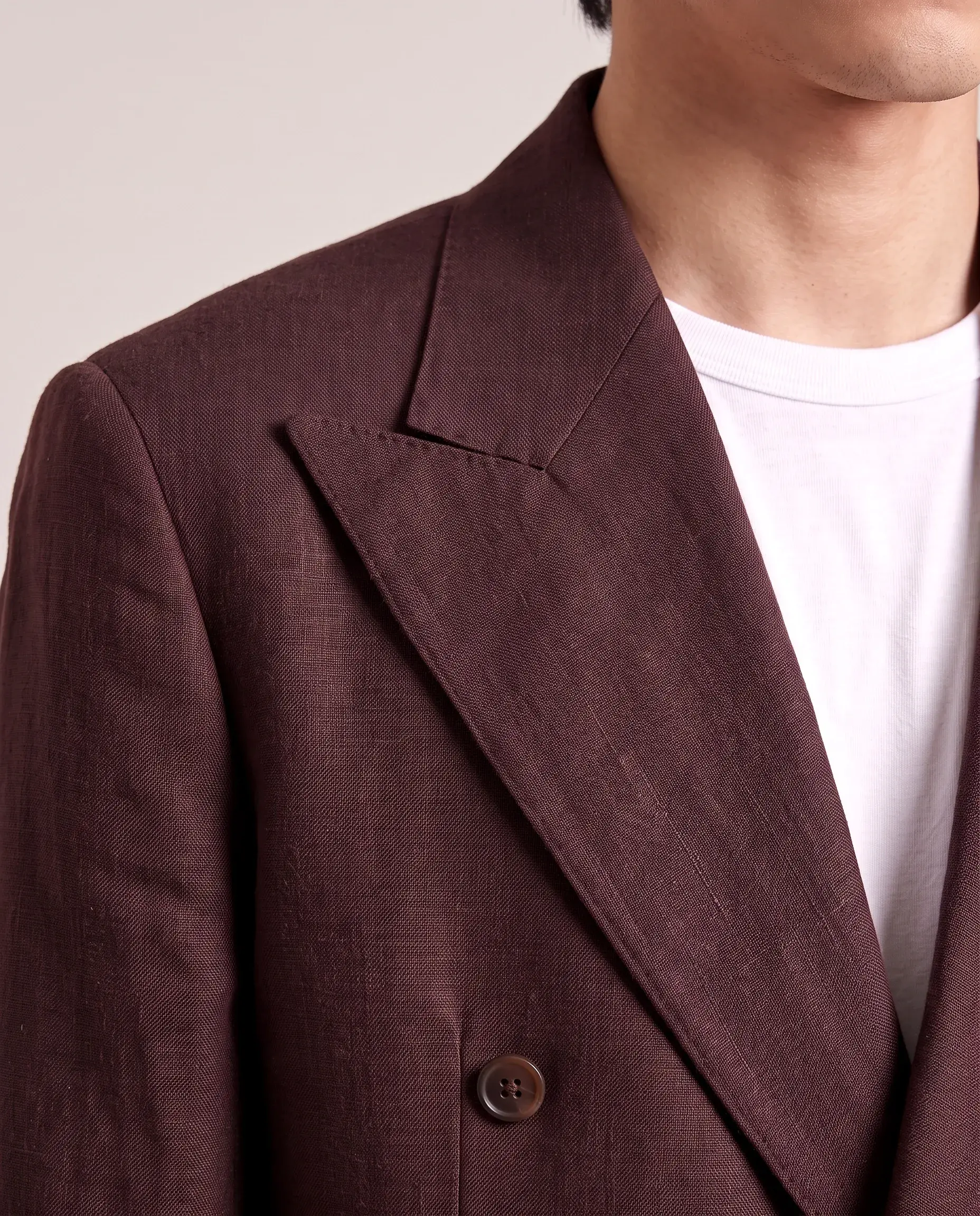 Burgundy Linen Double-Breasted Suit - lapel detail